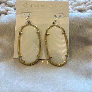 Kendra Scott Danielle earrings Ivory Mother of Pearl and Gold
